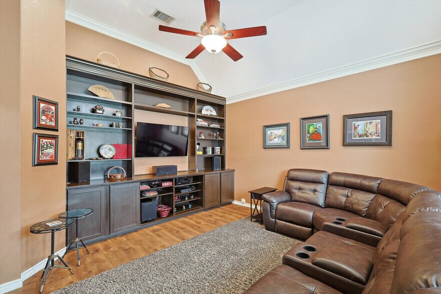 Building Photo - 2005 Glory Creek Cir