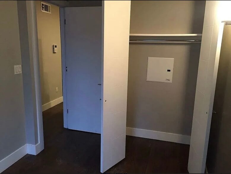 Building Photo - 43 Bushwick Ave