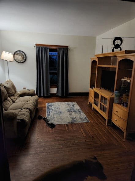 Building Photo - 2573 IL-17