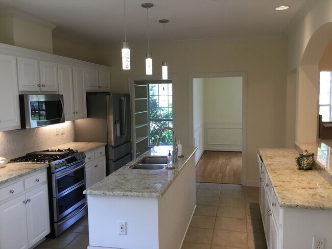 Building Photo - KENSINGTON SUBDIVISION IN FAIRHOPE