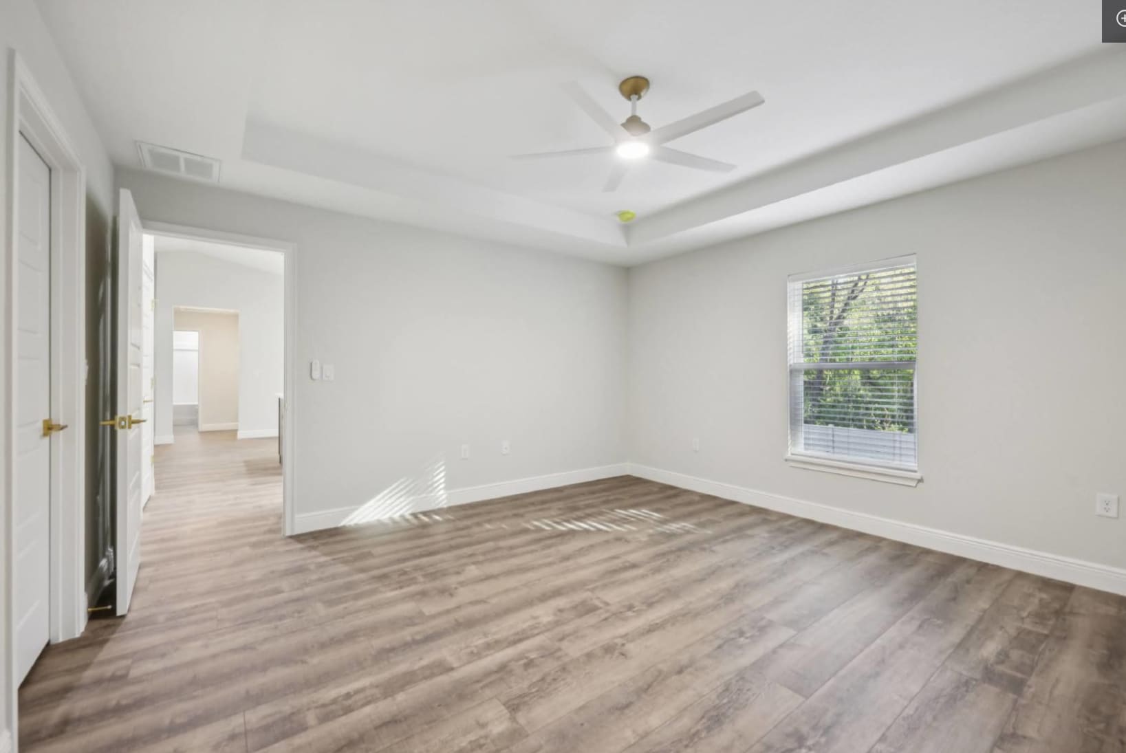 Building Photo - 10675 N Adler Dr