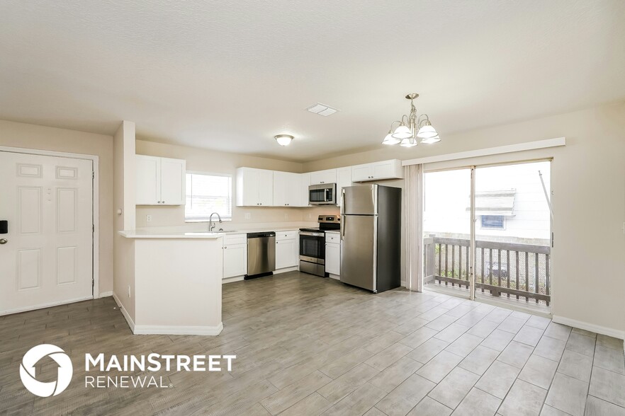 Building Photo - 2427 18th St S