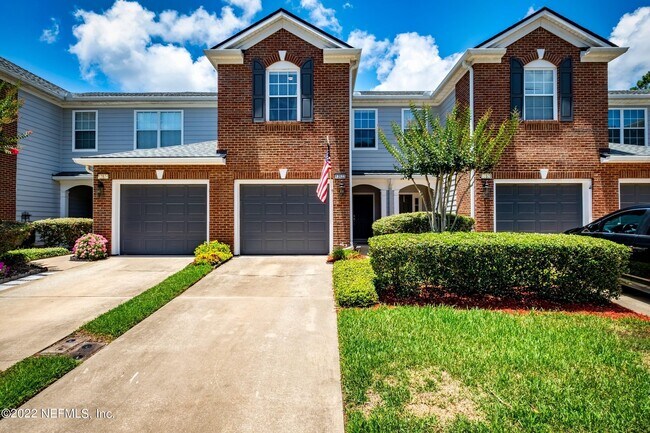 Primary Photo - 13522 Stone Pond Dr