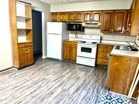 Building Photo - 3651 Niagara Dr