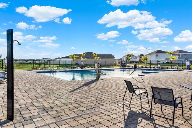 Building Photo - 1993 Sarah St