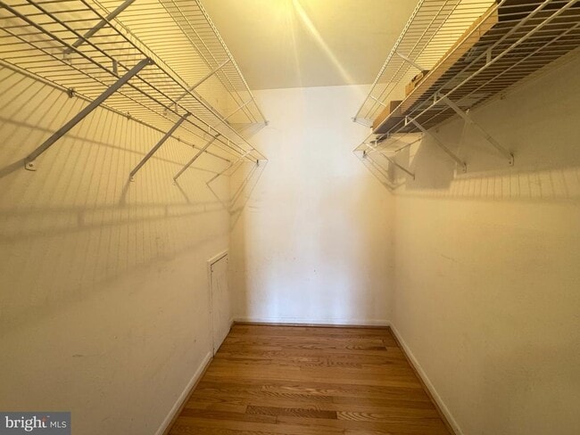 Building Photo - 5482 Cedar Ln