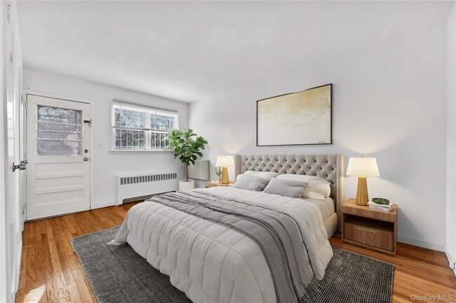 Building Photo - 200-04 39th Ave