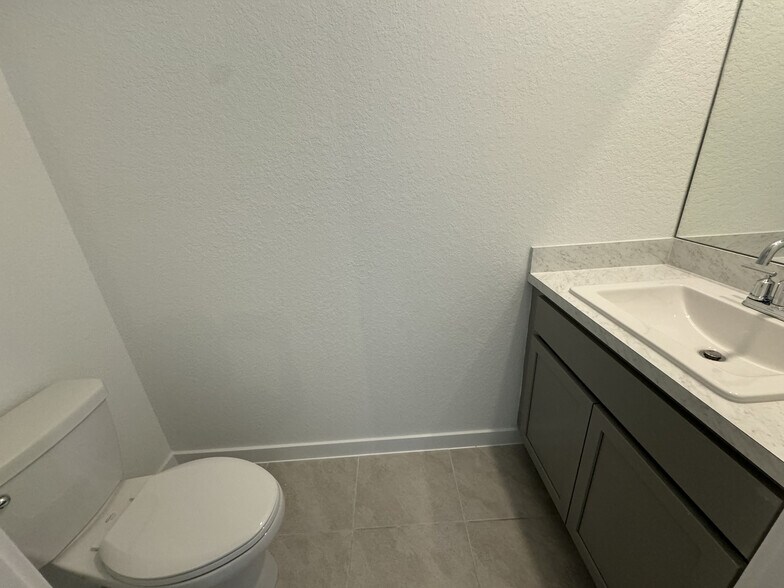 Building Photo - 876 NW 3rd Way