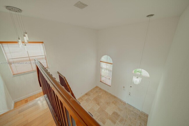 Building Photo - 5035 SW 155th Ave