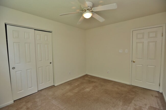 Building Photo - Ranch Home - Backs to Community Pool & Playgrounds - Pet-Friendly - Available 06-23-26!