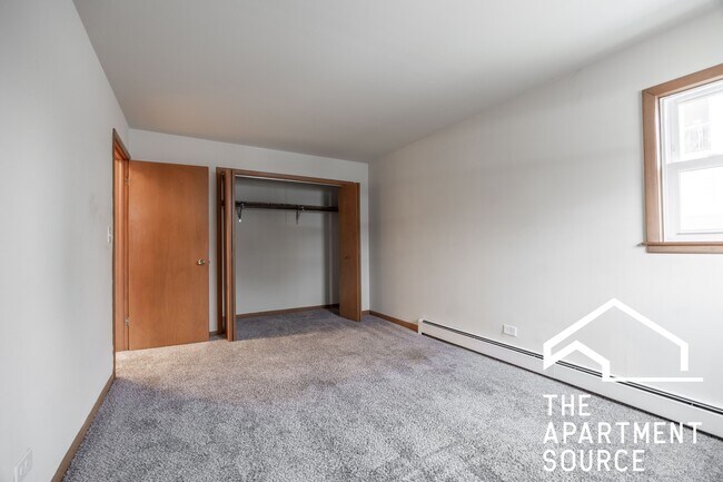 Building Photo - 328 Marengo Ave