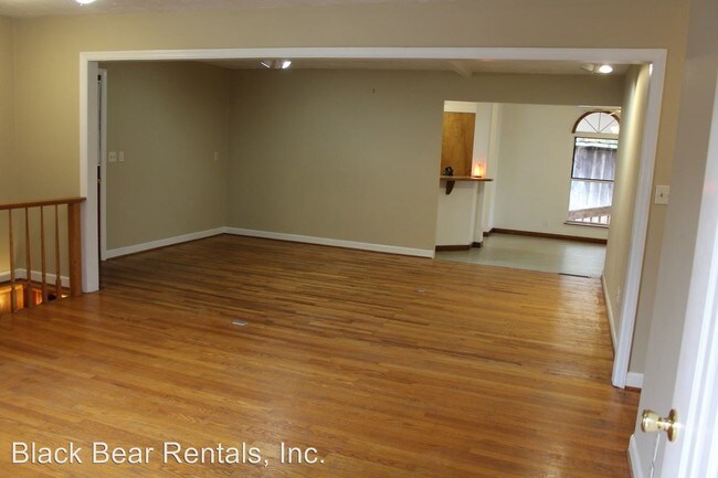 Building Photo - 3 br, 2 bath House - 29 Wentworth Ave