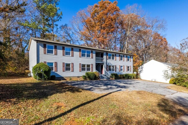 Building Photo - 121 Mark Twain Cir
