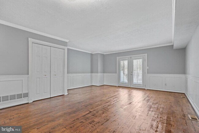 Building Photo - 2828 Beckon Dr