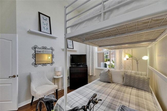 Building Photo - 2068 Sifield Greens Way