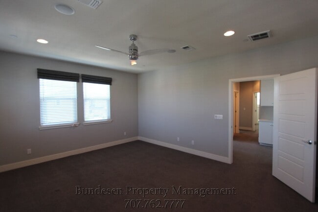 Building Photo - 5350 Kelliann Pl