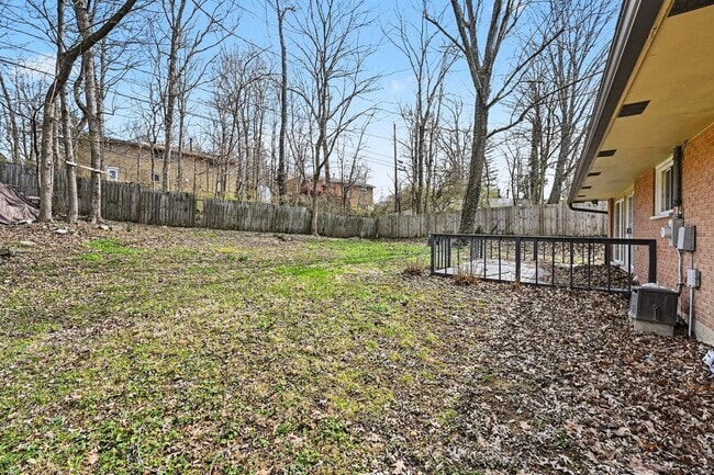 Building Photo - 2613 Rhapsody Dr