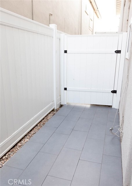 Building Photo - 1116 W Balboa Blvd