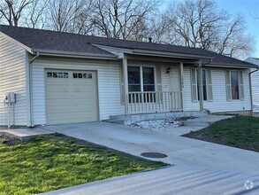 Building Photo - 1309 Wagon Wheel Trail