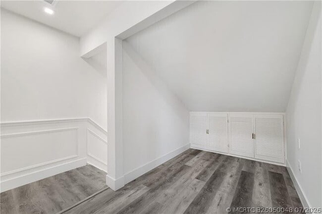 Building Photo - 10300 Hidden Springs Ct