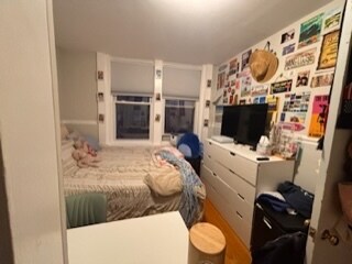 Building Photo - 28 Fleet St