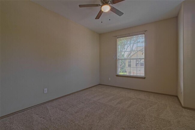 Building Photo - 2903 Whisper Oaks Ln