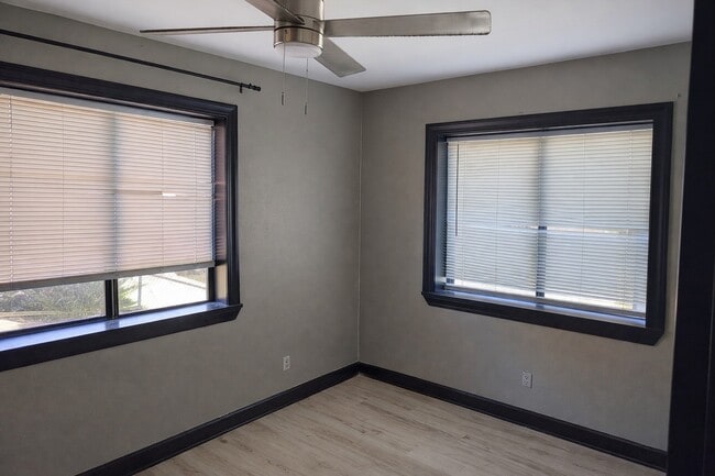 Building Photo - 5315 Bayway Dr