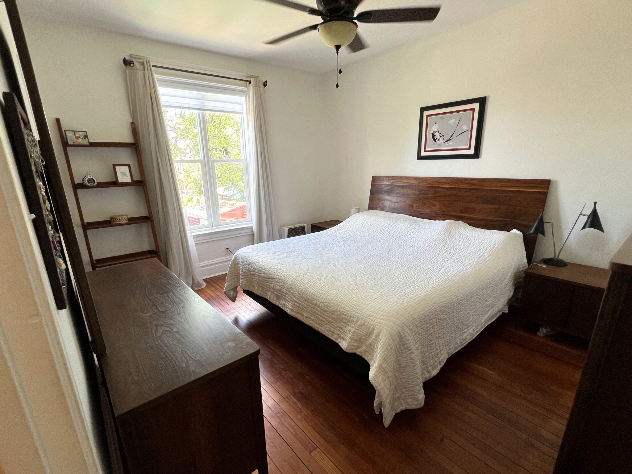 Master Suite - 3817 Lafayette Ave