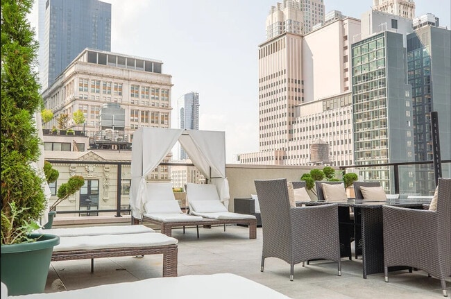 Building Photo - 140 Fulton St