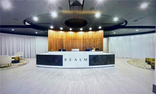 Building Photo - 3324 Peachtree Rd NE