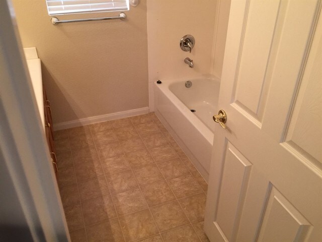 Building Photo - 10619 Salmon Leap St