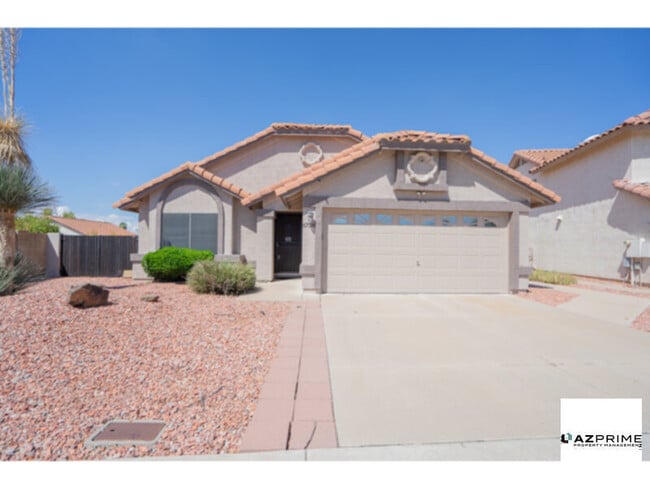 Building Photo - Beautiful 3/2 Glendale House - Spacious, S...