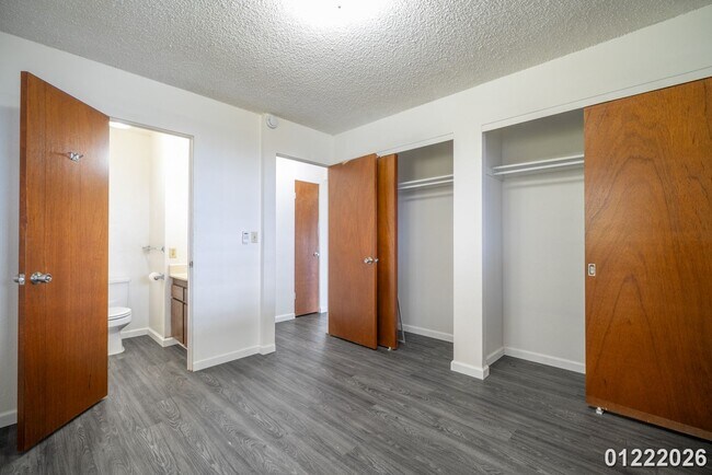 Building Photo - 94-707-707 Kamalo St