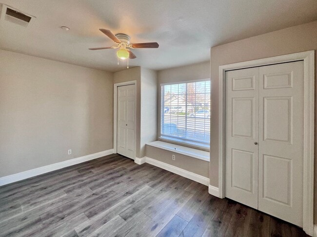 Building Photo - $2,750 West Fresno Near Island Water Park  4 Bed W. San Ramon