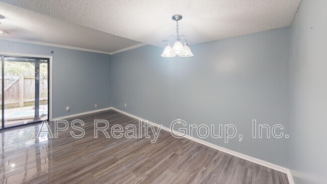 Building Photo - 533 Culpepper Ct