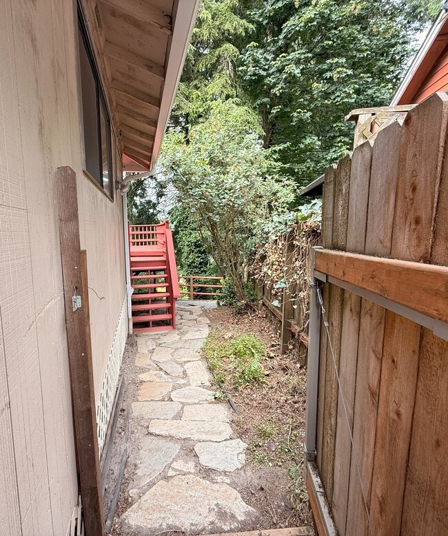 Building Photo - 2217 NE Landover Dr