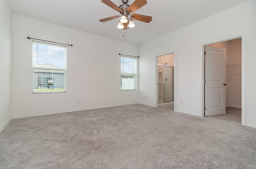 Building Photo - 5876 Bovine Dr