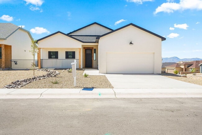 Building Photo - Single Family Home