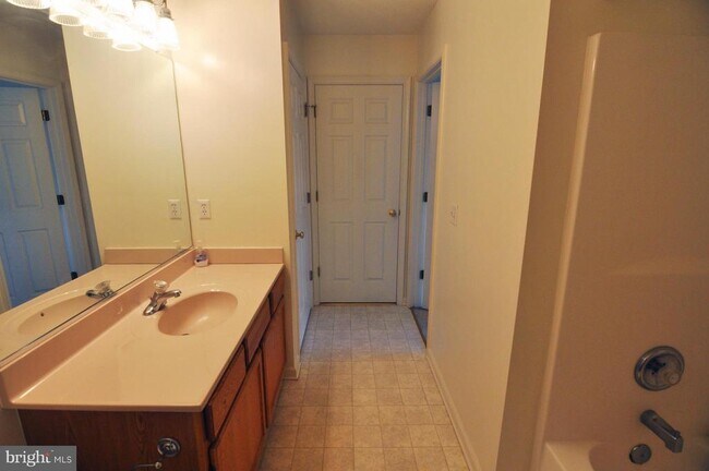 Building Photo - 117 Scirocco Ln