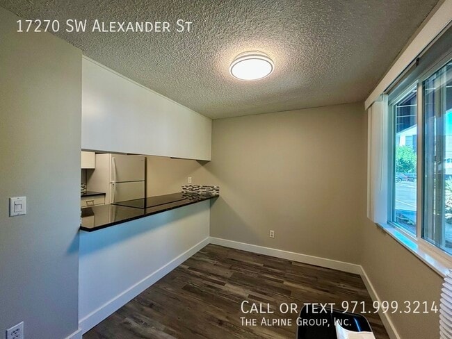 Building Photo - 17270 SW Alexander St