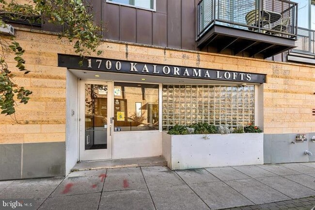 Building Photo - 1700 Kalorama Rd NW