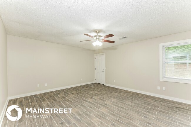 Building Photo - 1823 Quailwood Dr