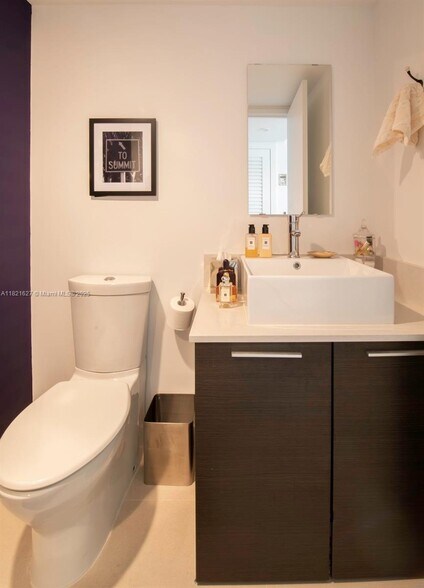 Building Photo - 1627 Brickell Ave