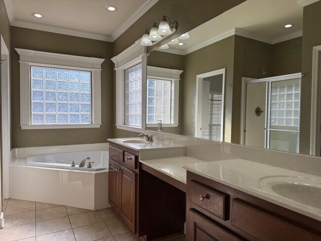 Building Photo - 111 Southwind Cove