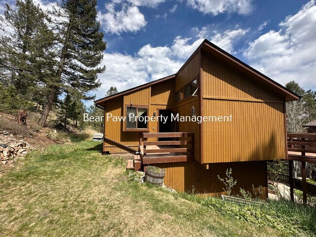 Building Photo - "Charming 3-Bedroom Retreat with 2 Full Baths in Conifer"