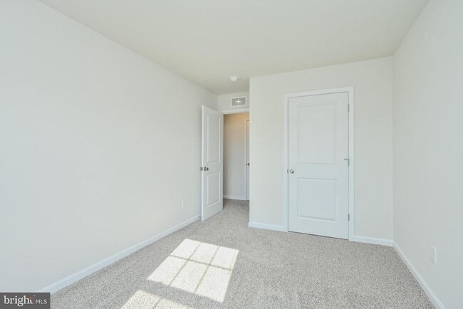 Building Photo - 157 Schyrock Dr