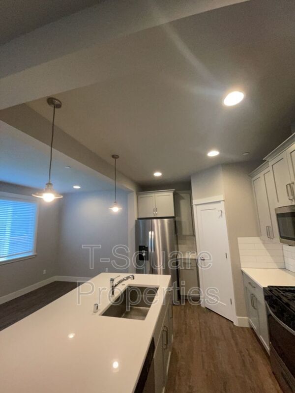 Building Photo - 19923 Cypress Way