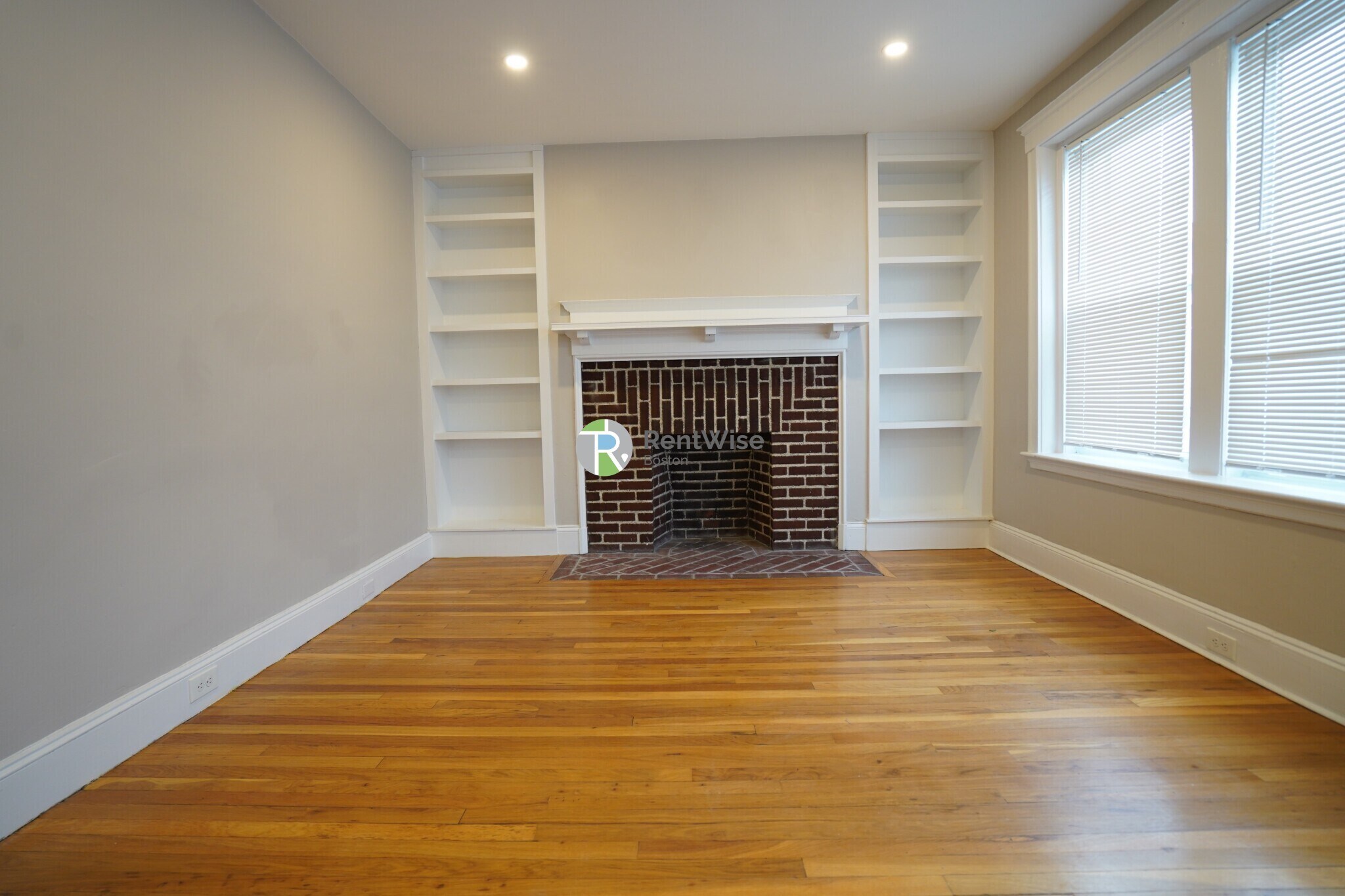 Building Photo - 19 Vinal St