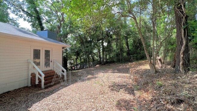 Building Photo - 3505 Pelzer Ave