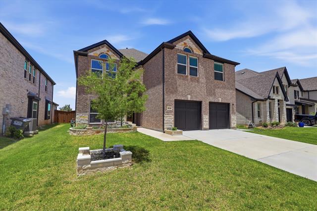 Building Photo - 1824 Valencia Dr